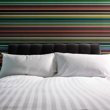 Hotel Village Leeds South