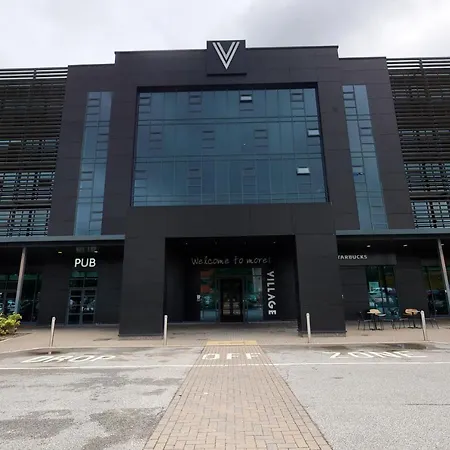 Village Leeds South Hotel
