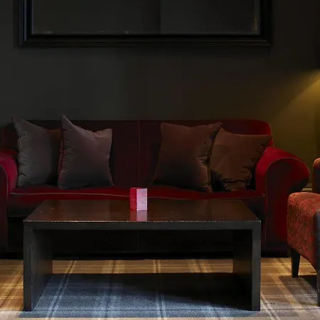 Village Leeds South Hotel