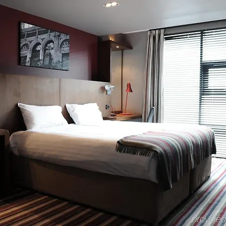 Village Leeds South Hotel