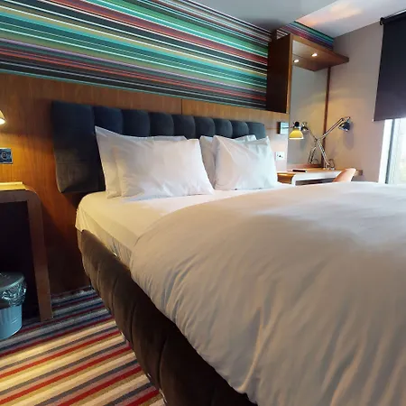 利兹南乡村酒店 4*