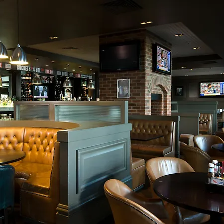 Village South 4* Leeds (West Yorkshire)