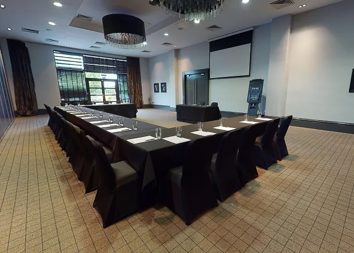 Hotel Village South Leeds (West Yorkshire)