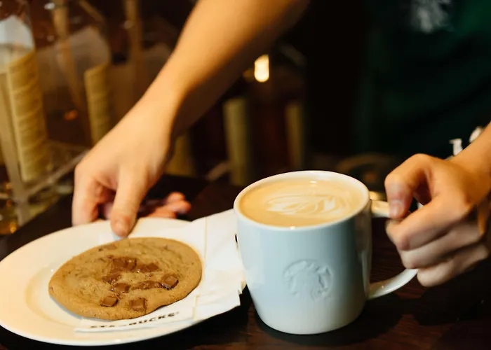 Hotel Village South 4*