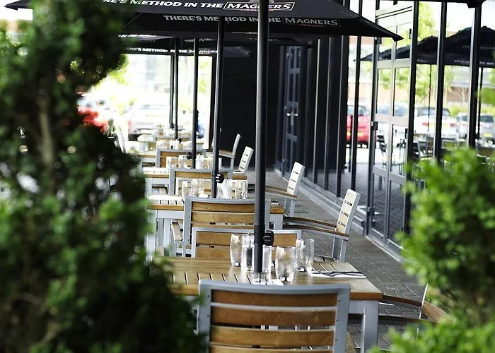 Village South Hotel Leeds (West Yorkshire)