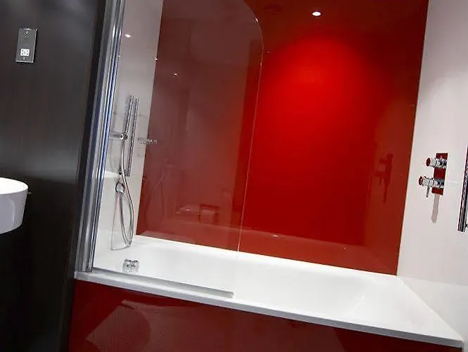 Village South Hotel Leeds (West Yorkshire)