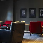 فندق فيليدج ساوث 4*
