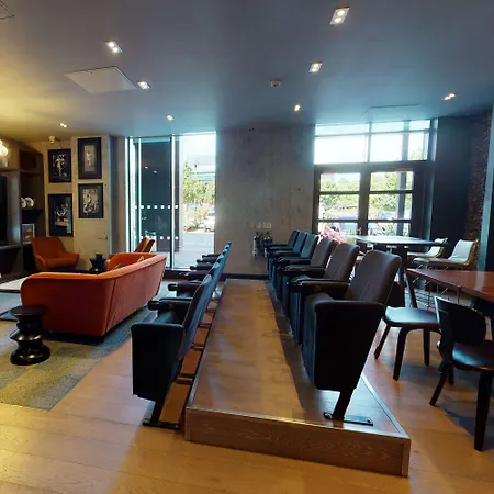 Village South Hotel Leeds (West Yorkshire)